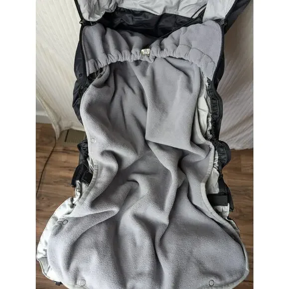 7 A.M. Le Sac Igloo Stroller & Car Seat Sac Medium 6-18 Months - Picture 4 of 9